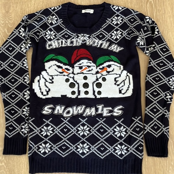 Ardene “Chillin’ With My Snowmies” Ugly Christmas Sweater - Medium - Picture 3 of 6